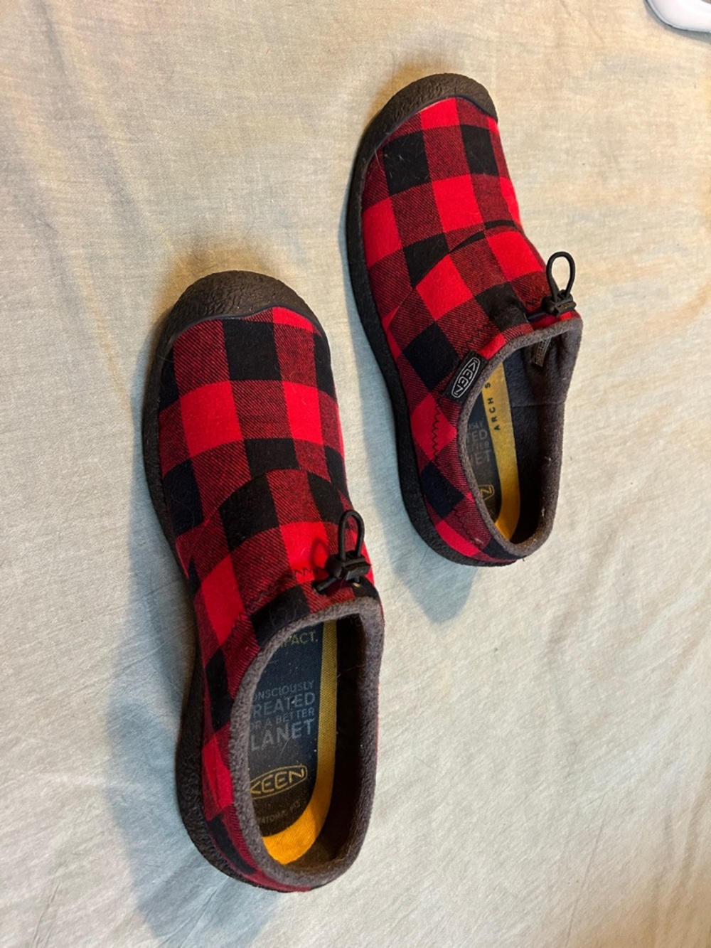 Keen Mens Red and Black Buffalo Plaid Slip-Ons - Picture 4 of 5